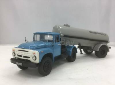 Miniature USSR Russie SARATOV 1/43 - ZIL 117 Noire - Très Bon état + Boîte