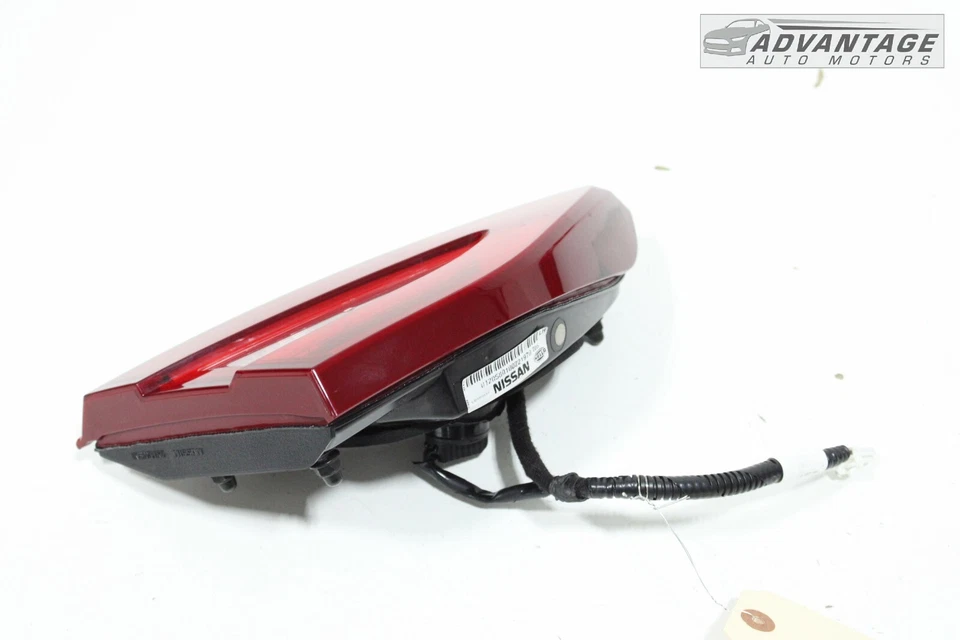 Nissan Máxima 2016-2018 luz trasera izquierda lado del conductor interior luz lámpara OEM Foto 2 de 4