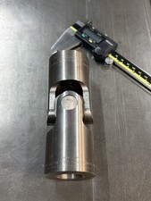 CLEAN CURTIS / BOSTON GEAR C652B STEEL UNIVERSAL JOINT  1” BORE ON BOTH ENDS