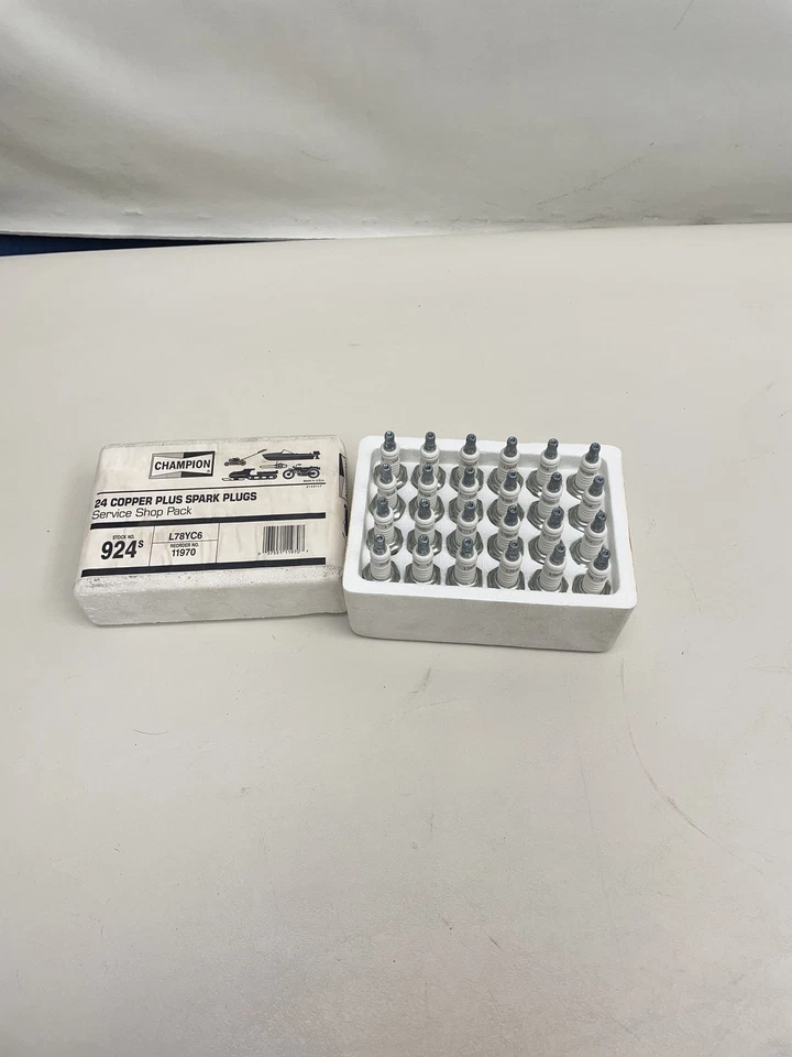 CHAMPION 924S L78YC6 COPPER PLUS SPARK PLUGS SET OF 24 TRUCK CAR - Image 3 of 4