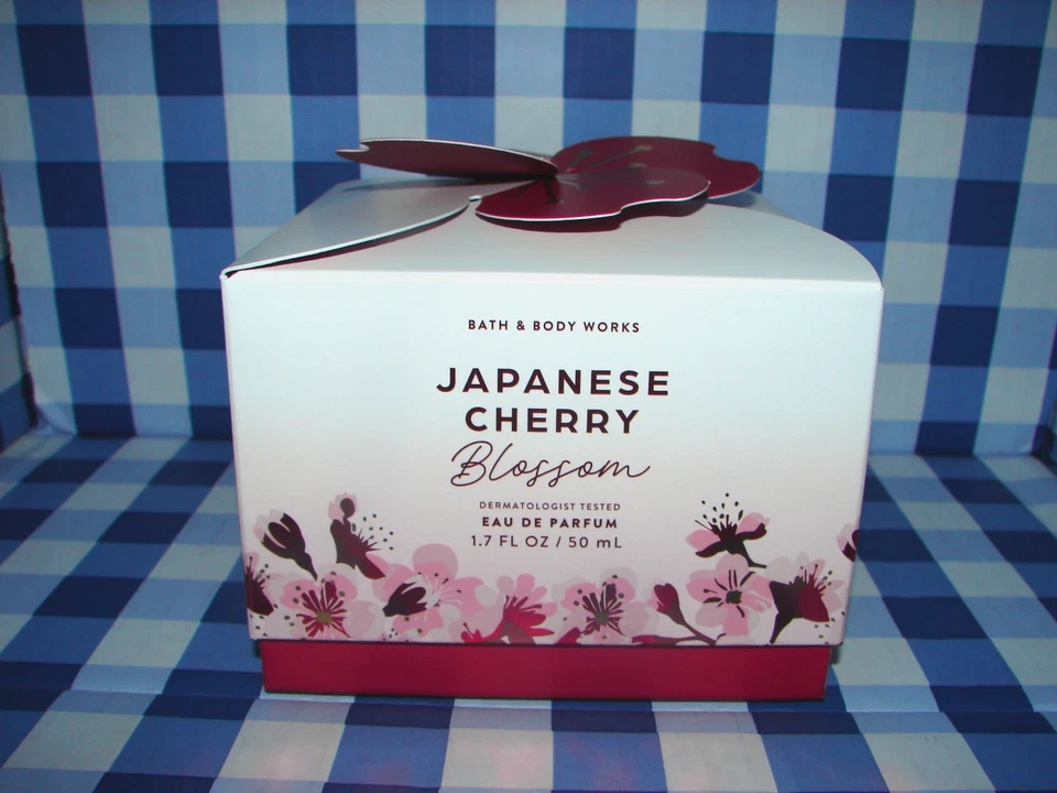 Perfume Bath & Body Works JAPANESE CHERRY BLOSSOM EAU DE PARFUM 1,7 FL oz. 2025 - Imagem 2 de 3