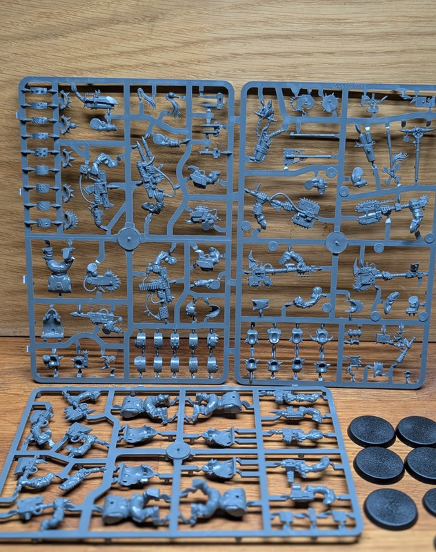 Warhammer 40,000 Ork Nobz 6 Miniatures BNOS