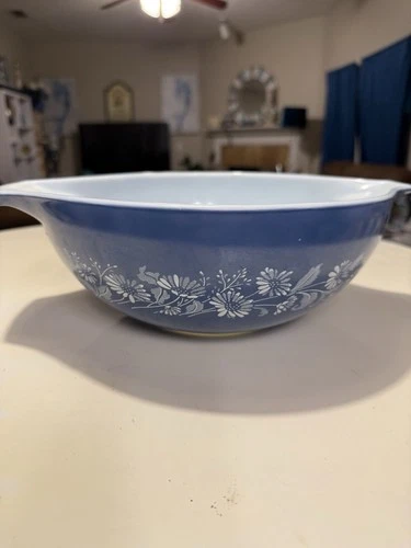Vintage Pyrex Blue Spring Blossom 444 Cinderella Mixing Bowl Large Crazy Daisy