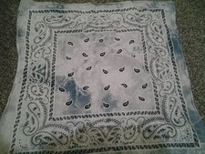 Vtg BANDANA HANKY PAISLEY GRAY MOTLY COTTON WESTERN COWBOY HIPPIE BIKER SCARF