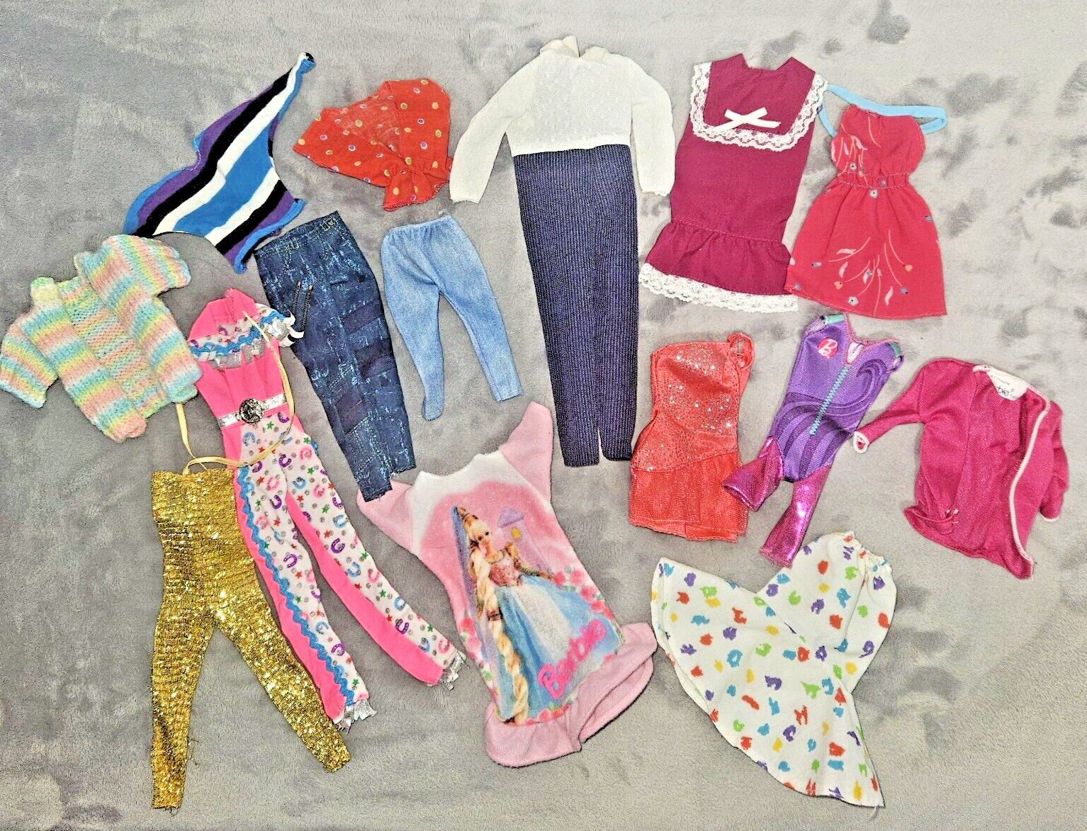 Barbie Clothes Lot 15 Pieces, Dresses,Top ,Skirt & Pants Suit's  Some Vintage I6