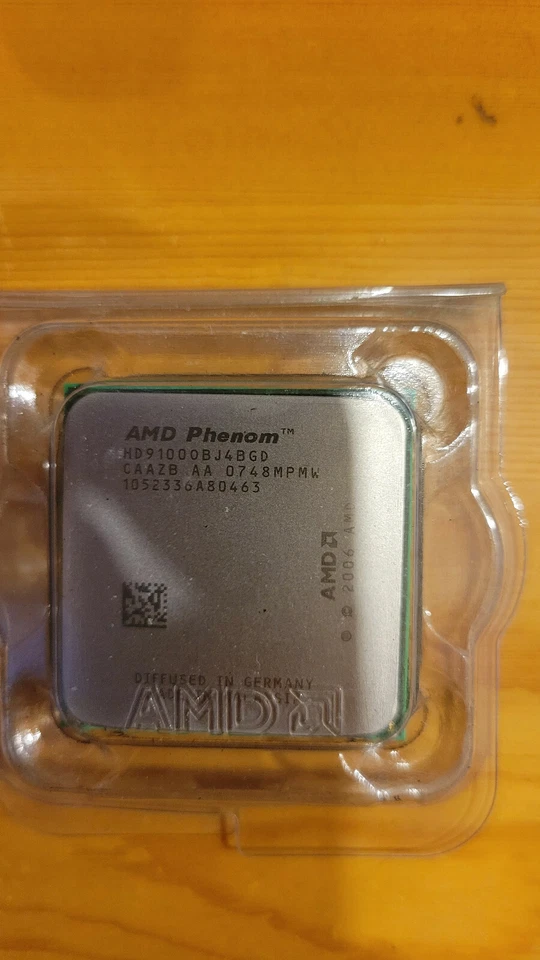 AMD OEM Phenom X4 9100e 1.8GHz 4 Cores Socket AM2 AM2+ CPU HD9100BJ4BGD - Image 2 of 2