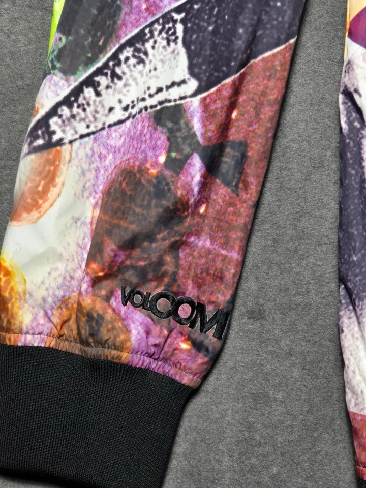 Volcom Jacket Mens Small Windbreaker Full Zip Hooded Lightweight Sub Nation AOP - Image 3 of 4