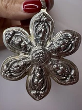 Sterling silver Reed&Barton flower ornament/pendant pre-owned good vintage
