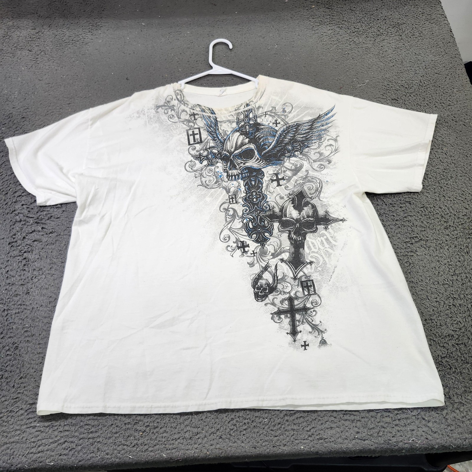 Gildan Heavy Cotton Shirt Mens 2XL White Winged Skull Cross Graphic Tee Gothic
