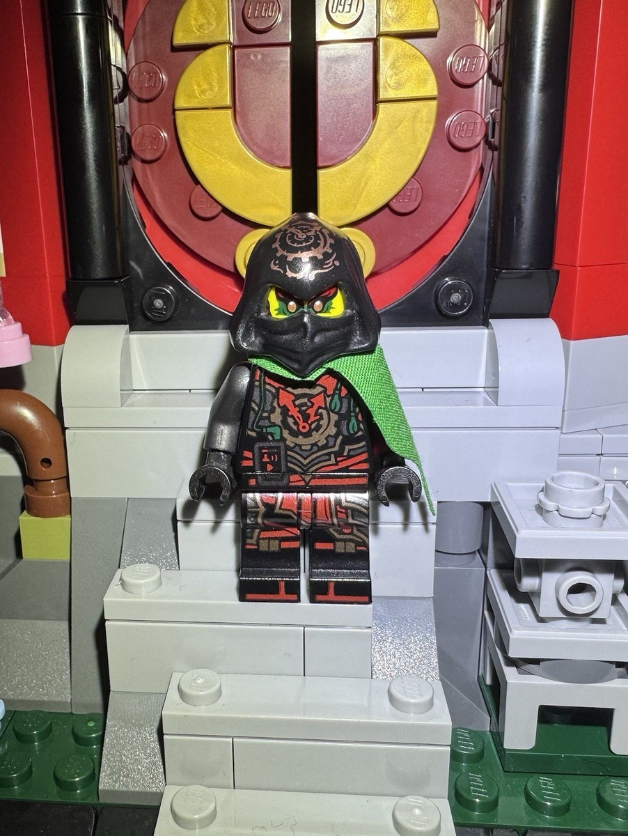 LEGO NINJAGO Minifigure Green Cape Dual Color Arms Mask Hair