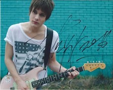 Tyler Bryant Signed Autographed 8x10 Photo Tyler Bryant & The Shakedown B