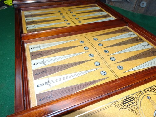 1988 FRANKLIN MINT COLLECTOR'S BACKGAMMON BOARD GAME SET – EXCALIBUR / CAMELOT - Picture 23 of 24
