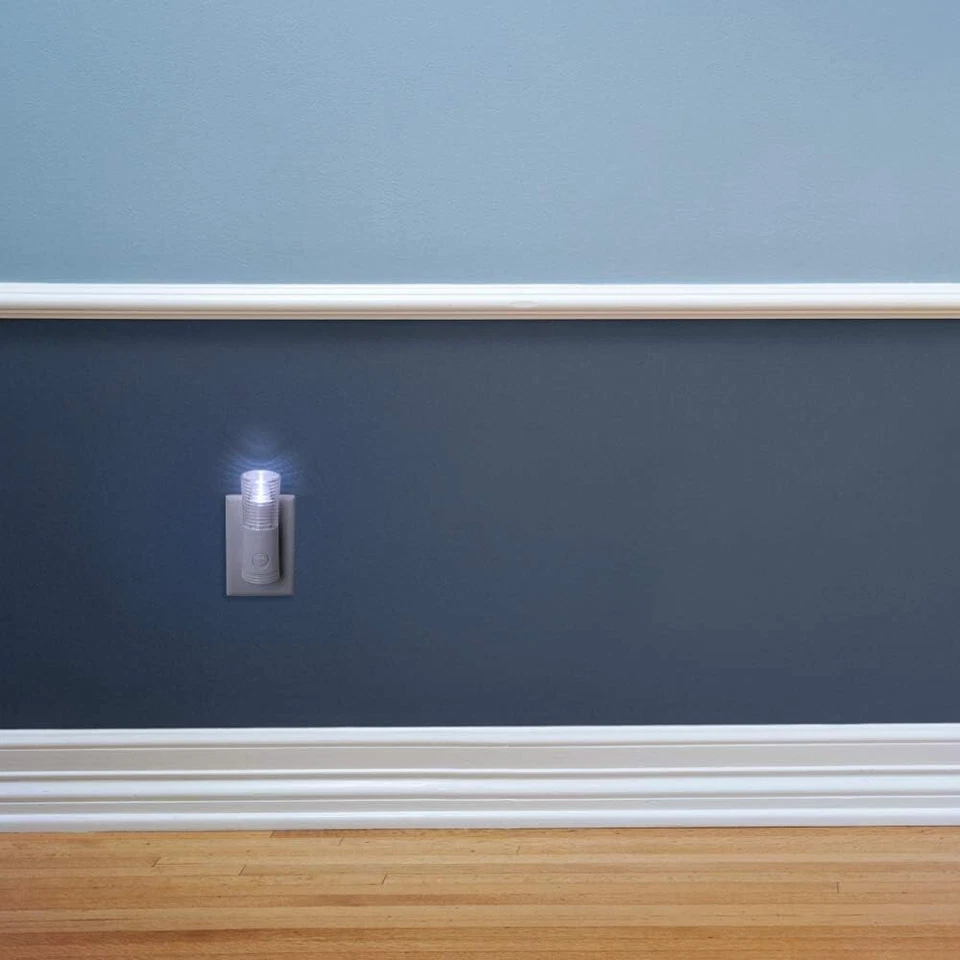 4x Meridian C7 Daylight LED Bulbs - 7W 40LM Daylight White Light Replacement NEW - Image 4 of 4