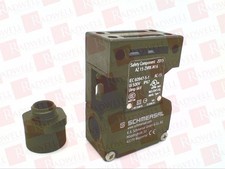 SCHMERSAL AZ 15 ZVRK-M16 / AZ15ZVRKM16 (NEW IN BOX)