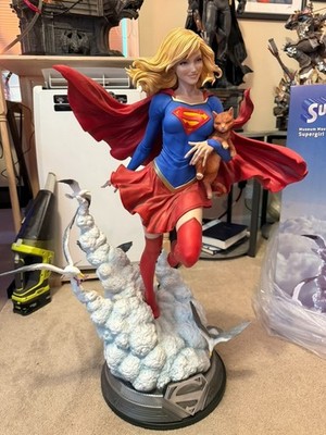Supergirl 1:3 - Prime 1 Studio Museum Masterline - 135 / 500EX