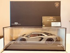 MR Collection 1/18  Lamborghini Aventador S 197407