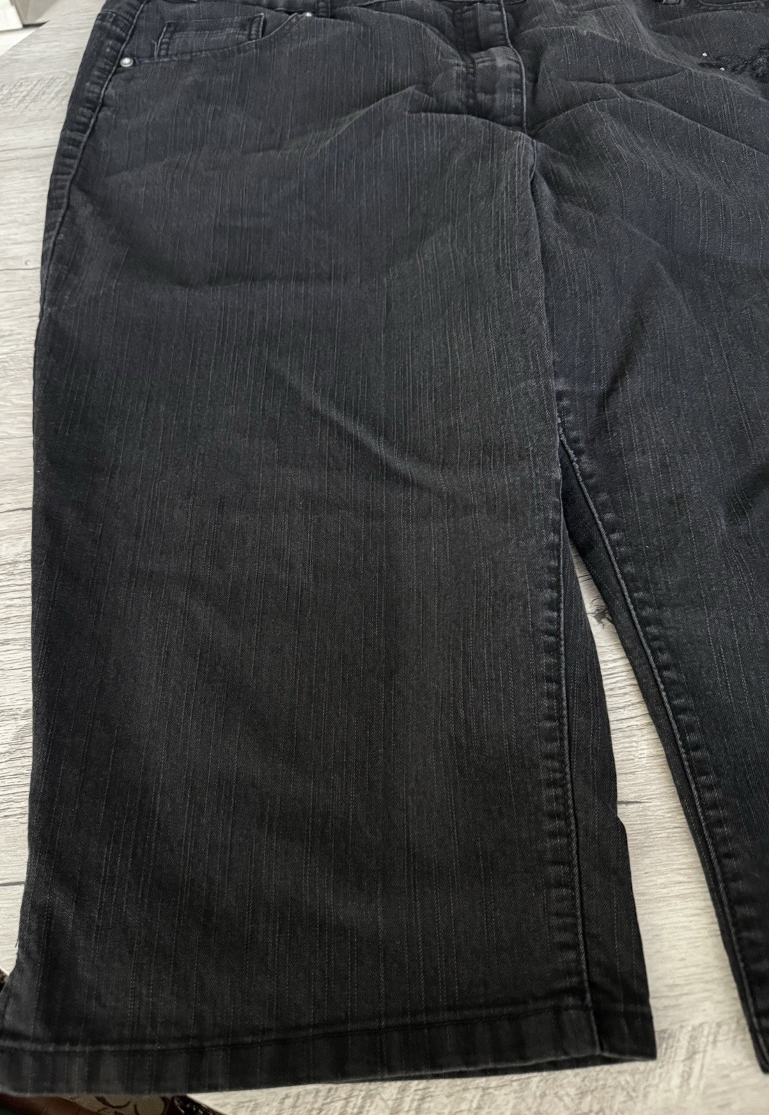 Basic Editions Black Embroidered Capri Jeans 24W - image 7