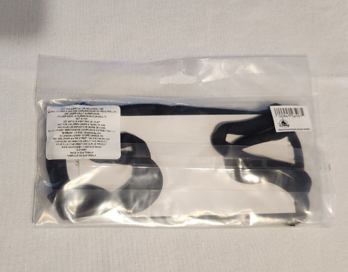 Disneyland Resort Marvel 2 BLACK PANTHER Face Masks 100% Polyester Cloth NWT - Picture 6 of 6