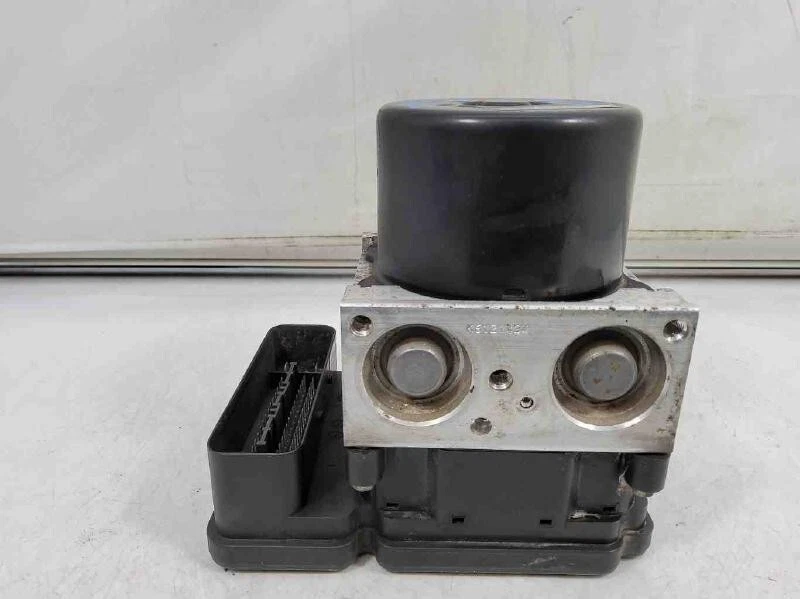 Volkswagen Jetta GLI 2012-2014 ABS bomba de freno antibloqueo fabricante original Foto 2 de 2