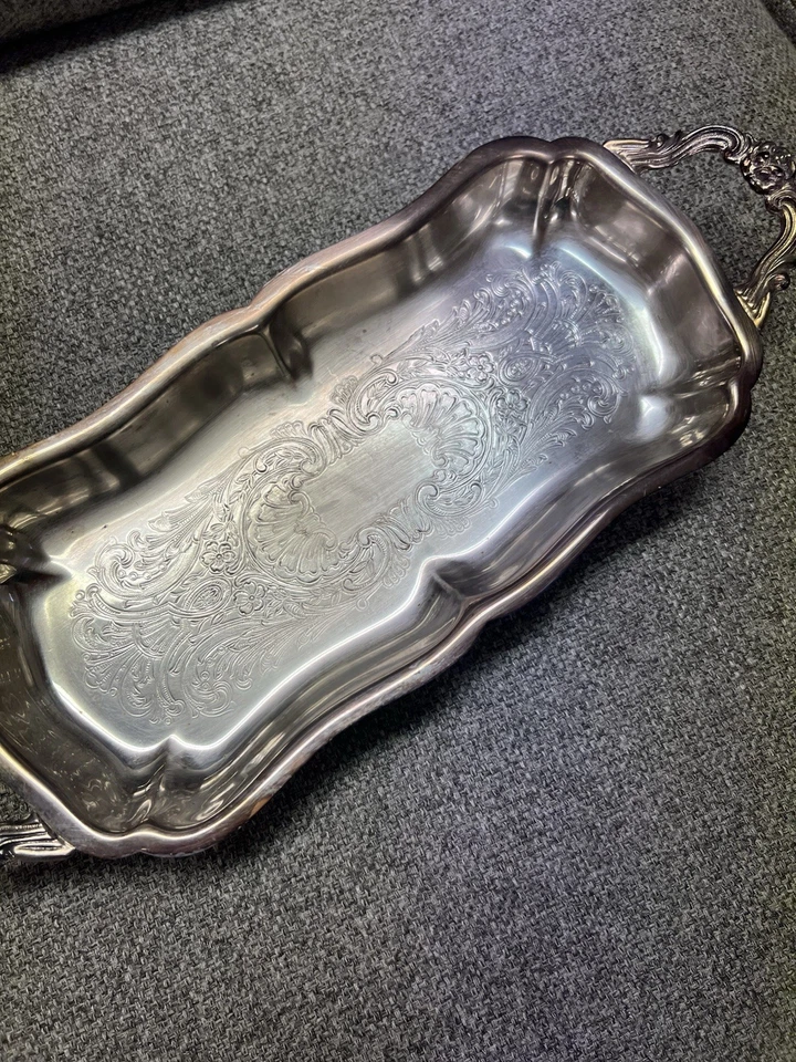 English Silver Mfg. Bandeja para servir con patas pequeñas Corp Foto 3 de 4