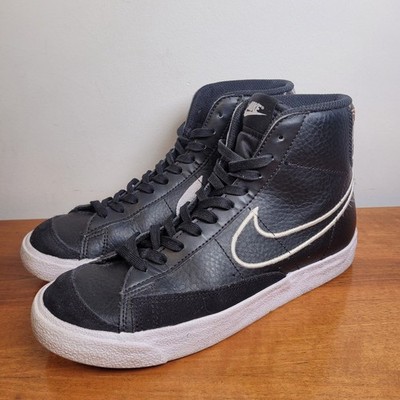 Nike Blazer Mid 77 UK5,5 EU38,5 Schwarz Leder Verspielte Schriften Weiße Sohlen Turnschuhe