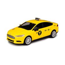 1/43 FORD FUSION TAXI NYC 2013 GREENLIGHT 86170