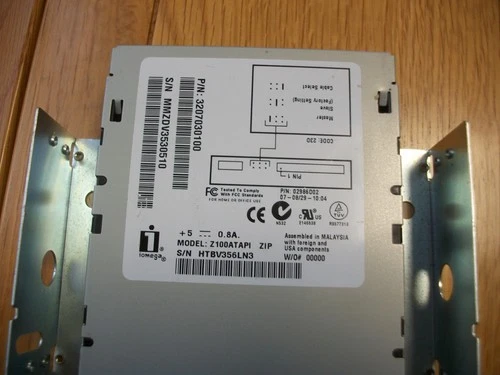 Iomega Z100 ATAPI internal zip drive in used condition