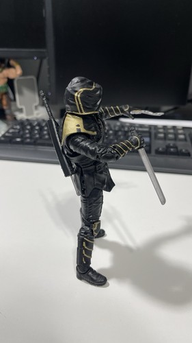 Marvel Legends Ronin Avengers Endgame - Picture 4 of 4