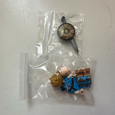 LEGO Minifigures Warrior Series 22 Lot Polybag w/ Accessories 71022