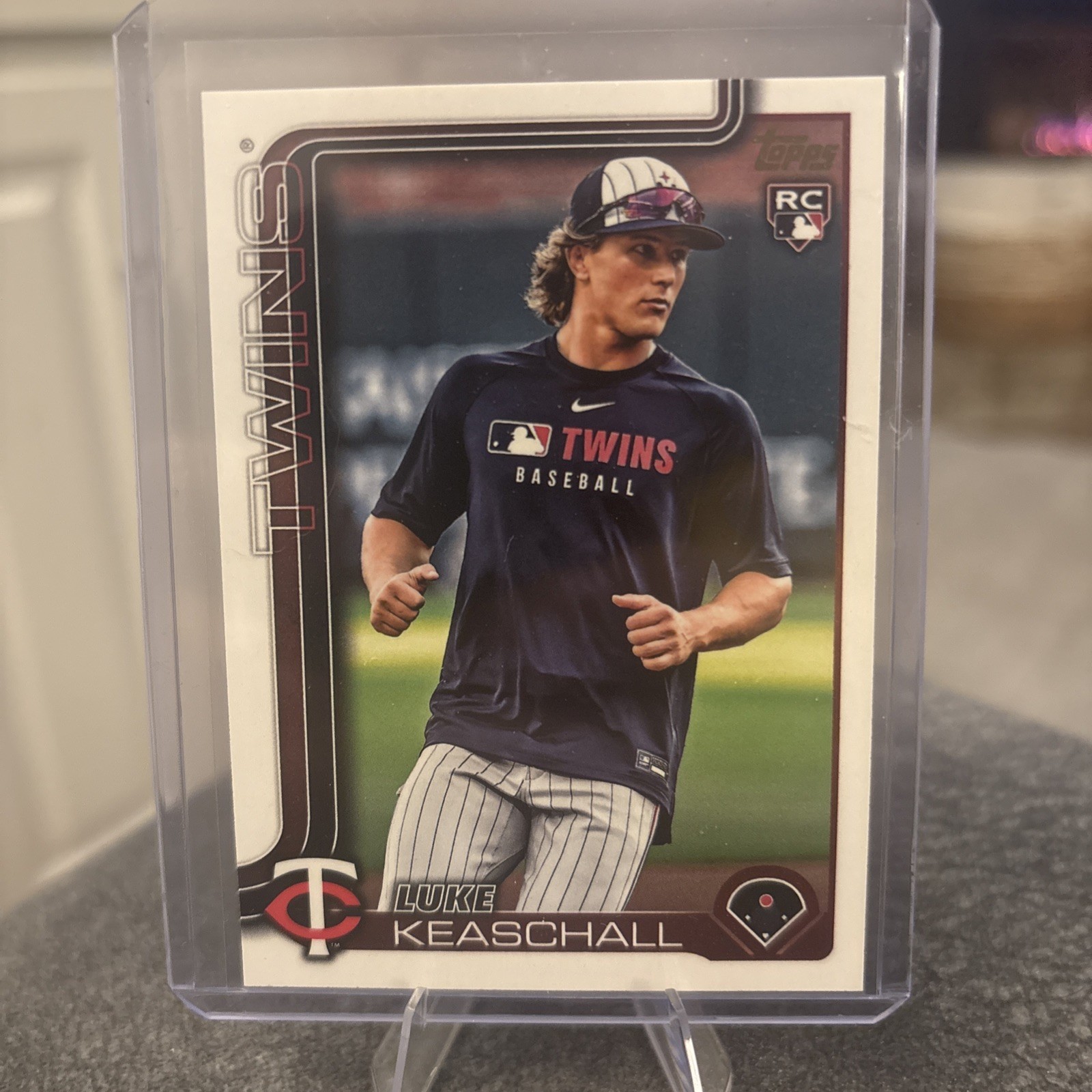 Luke Keaschall ~ 2025 Topps Update  Rookie Golden Mirror SSP Variation #US16 BG 