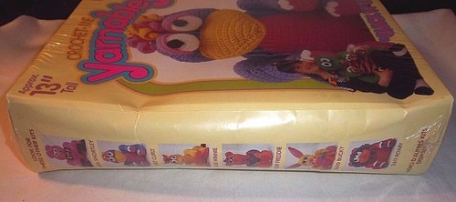 Kid Crochet Craft NEW Yarnables CURLY Bird SEALED Kit 13" 2607 Spinrite Yarn - Picture 8 of 9