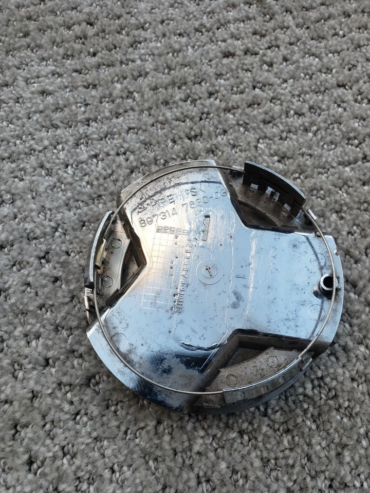 2003-2004 Isuzu Axiom Amigo Chrome Center Cap Hub cap 897314 7630-03 Dust Cover - Image 3 of 4
