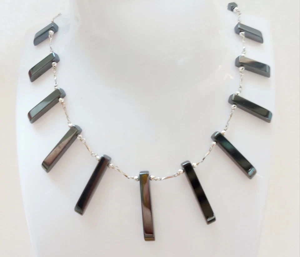 Collana in argento 925 con frange di ematite nera ed ematite argentata da 3 mm - Immagine 2 di 4