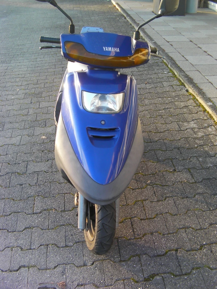 Roller Yamaha Cygnus R 125 Bastler-/Ausschlachtfahrzeug läuft mit Startpilot - Bild 3 von 4