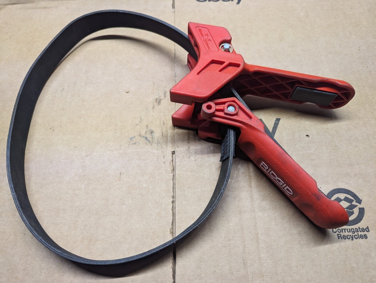 EMIMOです。 RIDGID 42478 7 in. Strap STRAPLOCK Plastic Pipe Handle Handle