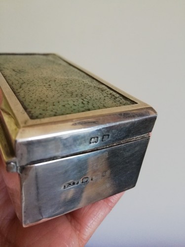 Antica scatola Art Decò in argento e verde shagreen - Foto 2 di 9