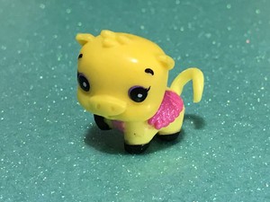 yellow pig toy