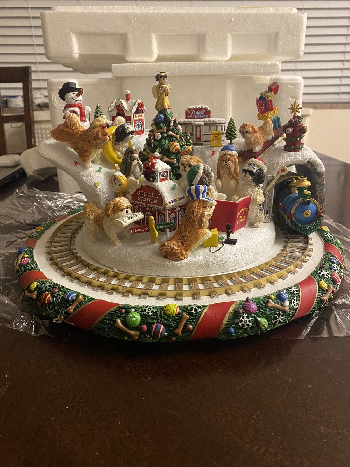 Rare Danbury Mint Shih Tzu Christmas Wonderland Animated Holiday Train