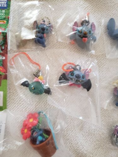 Disney Sammelfigur Lilo & Stitch Schlüsselanhänger Handyanhänger Büroklammer 8 Stck. #3 - Bild 2 von 3