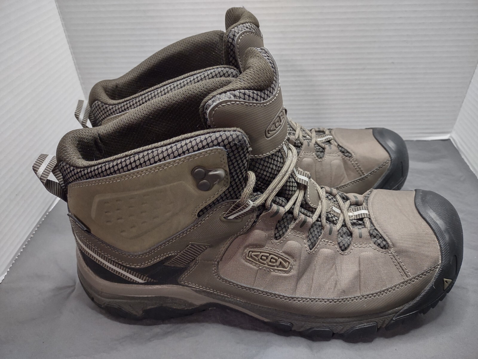 Scarpe da trekking Keen Targhee Mid impermeabili outdoor da uomo taglia US 13 EU 47 BELLE!