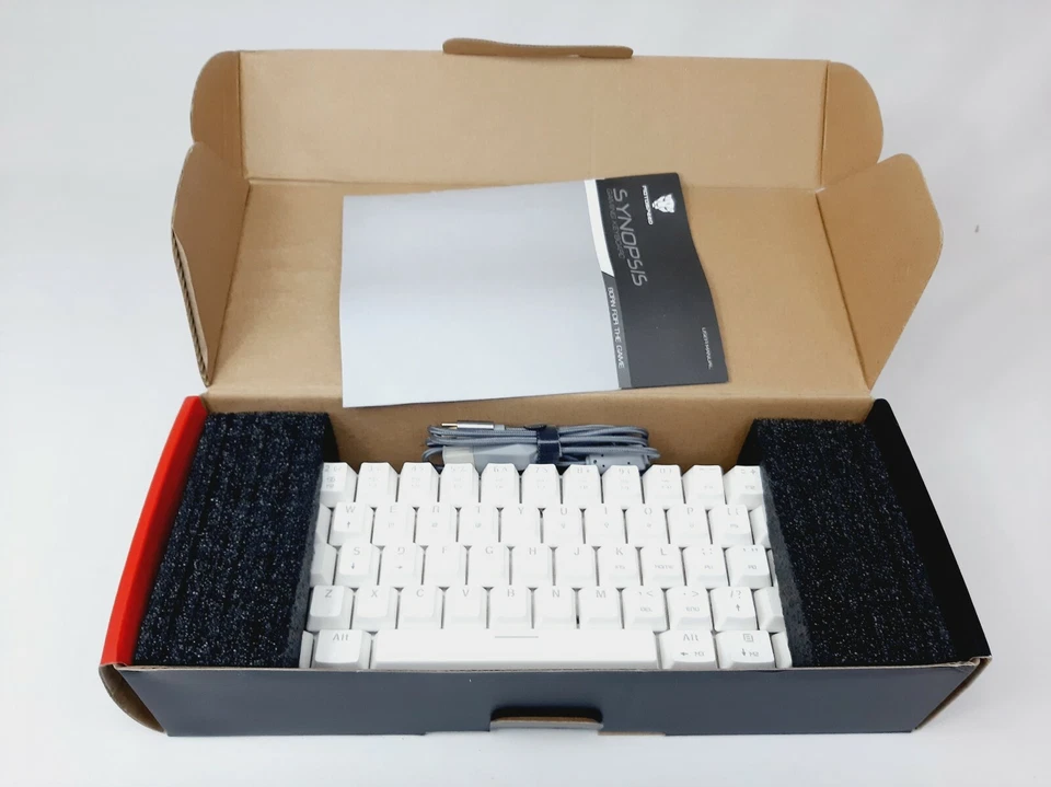 Mototspeed CK62 RGB Gaming Keyboard White with Red Switches - Image 2 of 4
