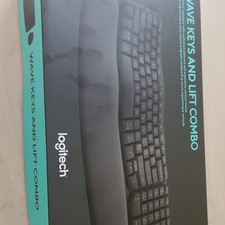 Logitech Wave Keys  Lift Combo Keyboard and Mouse Black 920-013610