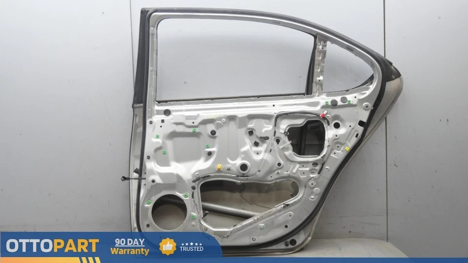 1995 - 2000 雷克萨斯 LS400 后乘客右门壳金色 — 第 4/4 张图片