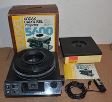 Kodak 5600 Carousel Slide Projector w/ Boc , Tray Remote