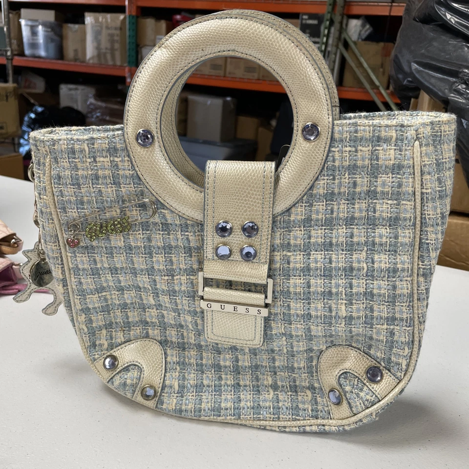 Bolso sin asas vintage Guess Y2K tweed azul lona adornado con logotipo plateado nuevo con etiquetas