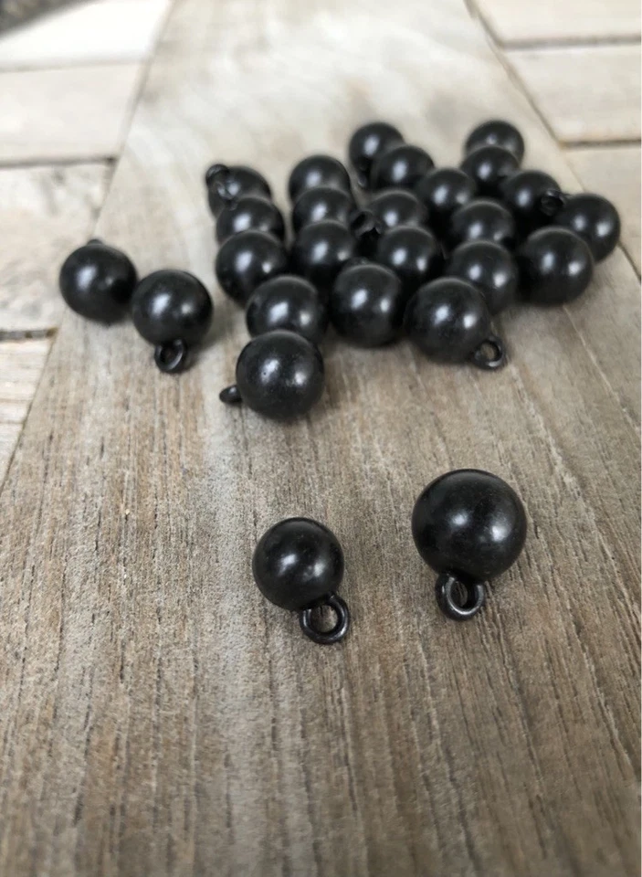 sehr kleine Mini Metall Kugel Knöpfe schwarz eher matt 8mm oder 10mm (10 Stück) - Bild 3 von 3