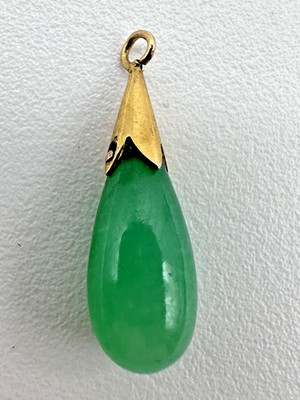 Green ICE JADE & 18k Gold Teardrop Pendant, 2mm, 1.22 grams