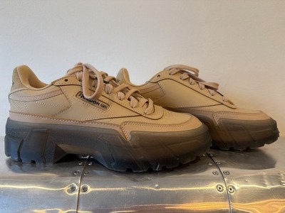Reebok Women s Chunky Sneakers Tan Beige Size 6.5 Platform Trail Style