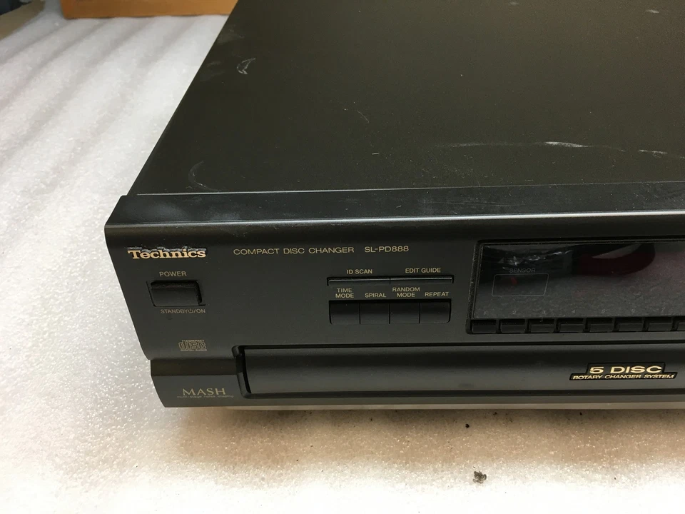 Technics SL-PD888 5 Disc CD Changer MASH Audio Player - No Remote - Image 2 of 4