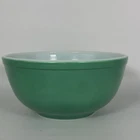 Vintage PYREX Primary Green Verde 2 1/2 Quart Mixing Nesting Bowl #403 USA
